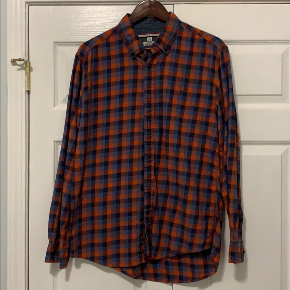 Men’s L Tommy Hilfiger button up shirt